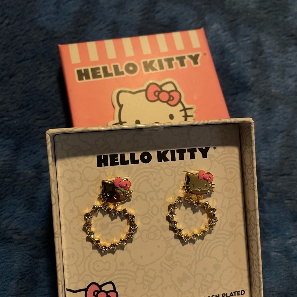 Hello Kitty Gold Heart Earrings for Kids